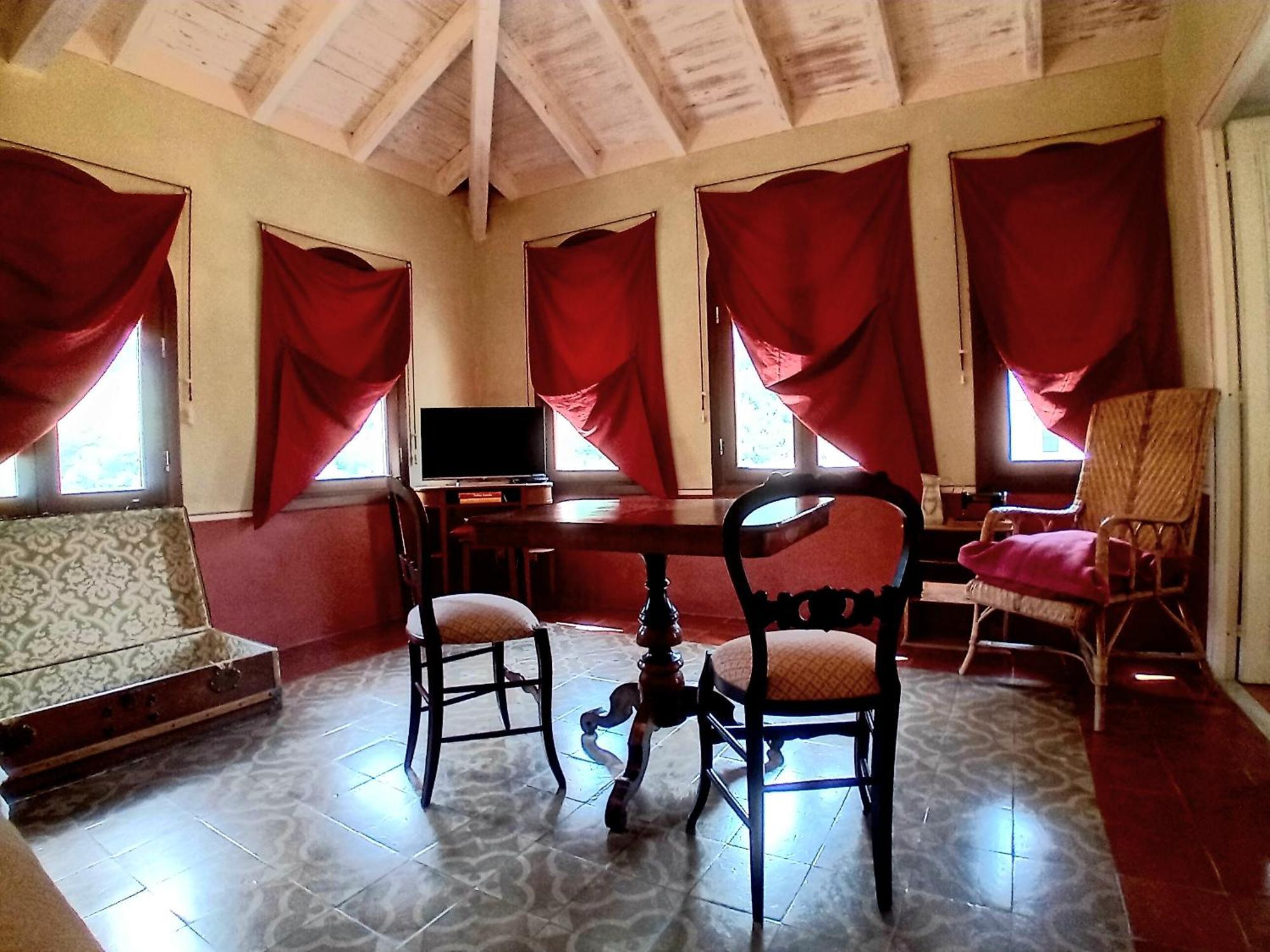 La Casa Rosa Bed & Breakfast