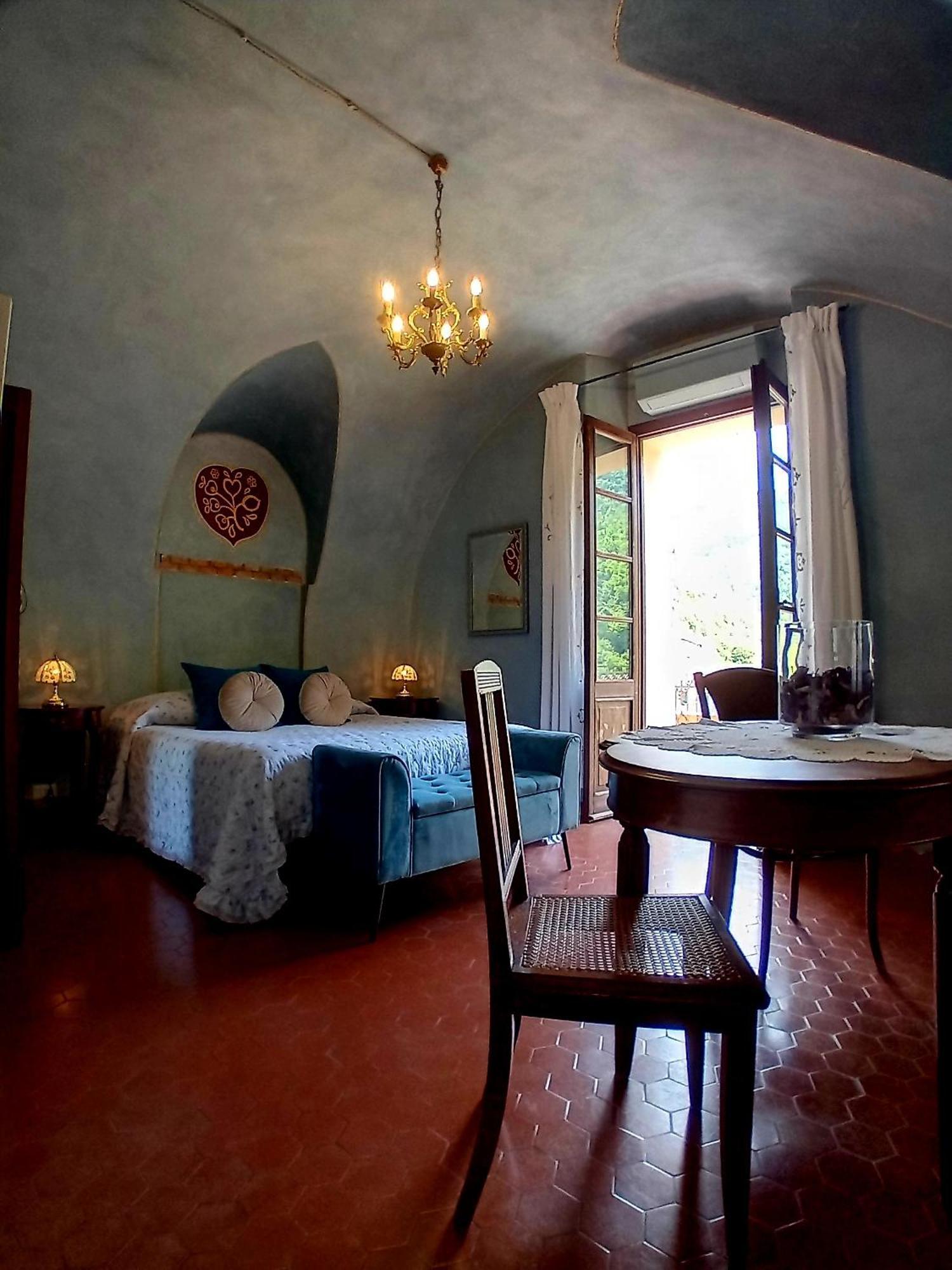 La Casa Rosa * Pigna